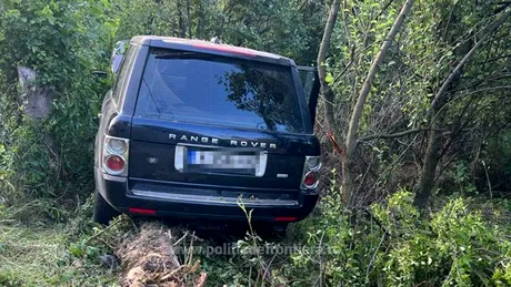 Un Range Rover în care se aflau 17 migranți a fost oprit de Poliția de Frontieră - VIDEO