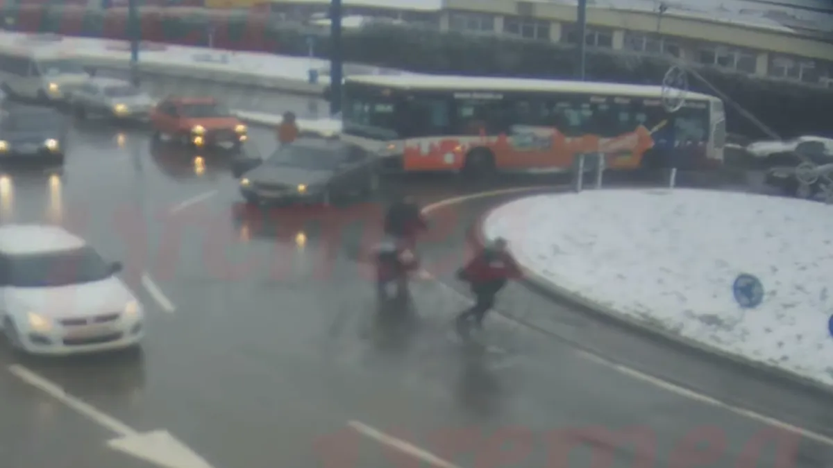 Conflictul vatman vs șofer de BMW are ecouri la Vaslui. De data asta se termină cu bătaie - VIDEO