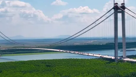 VIDEO: Noi imagini cu podul peste Dunăre de la Brăila. „Golden Gate” ar putea fi gata la sfârșitul anului