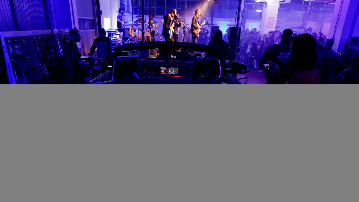 BMW Service Filaret a fost gazda unui concert special al trupei Urma - GALERIE FOTO