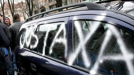 Deputaţii au aprobat două ordonanţe de urgenţă privind restituirea taxei de poluare auto