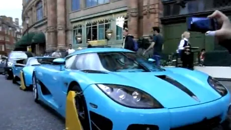 Koenigsegg CCXR şi Lamborghini Murcielago LP670-4 SV blocate în Londra