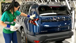 Înmatriculările de mașini noi cresc în Europa, dar România merge în direcția opusă. Dacia pierde aproape 10% din vânzări