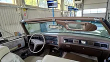 „Iahtul de uscat” a ajuns la Iași! Cadillacul de 5,6 metri și motor de 8,2 litri face senzație