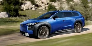 Subaru începe producția SUV-ului electric E-Outback: specificații care țintesc Tesla Model Y