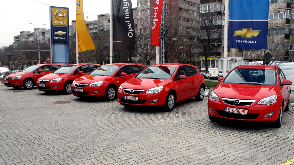 Opel a dat 5 maşini Opel Astra de 8 Martie