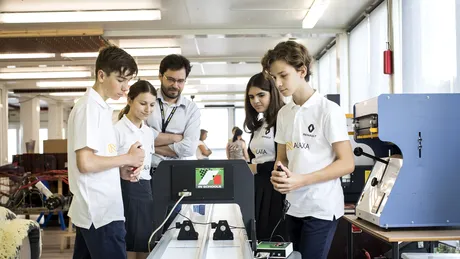 Renault susţine echipa României în finala competiţiei internaţionale F1 in schools