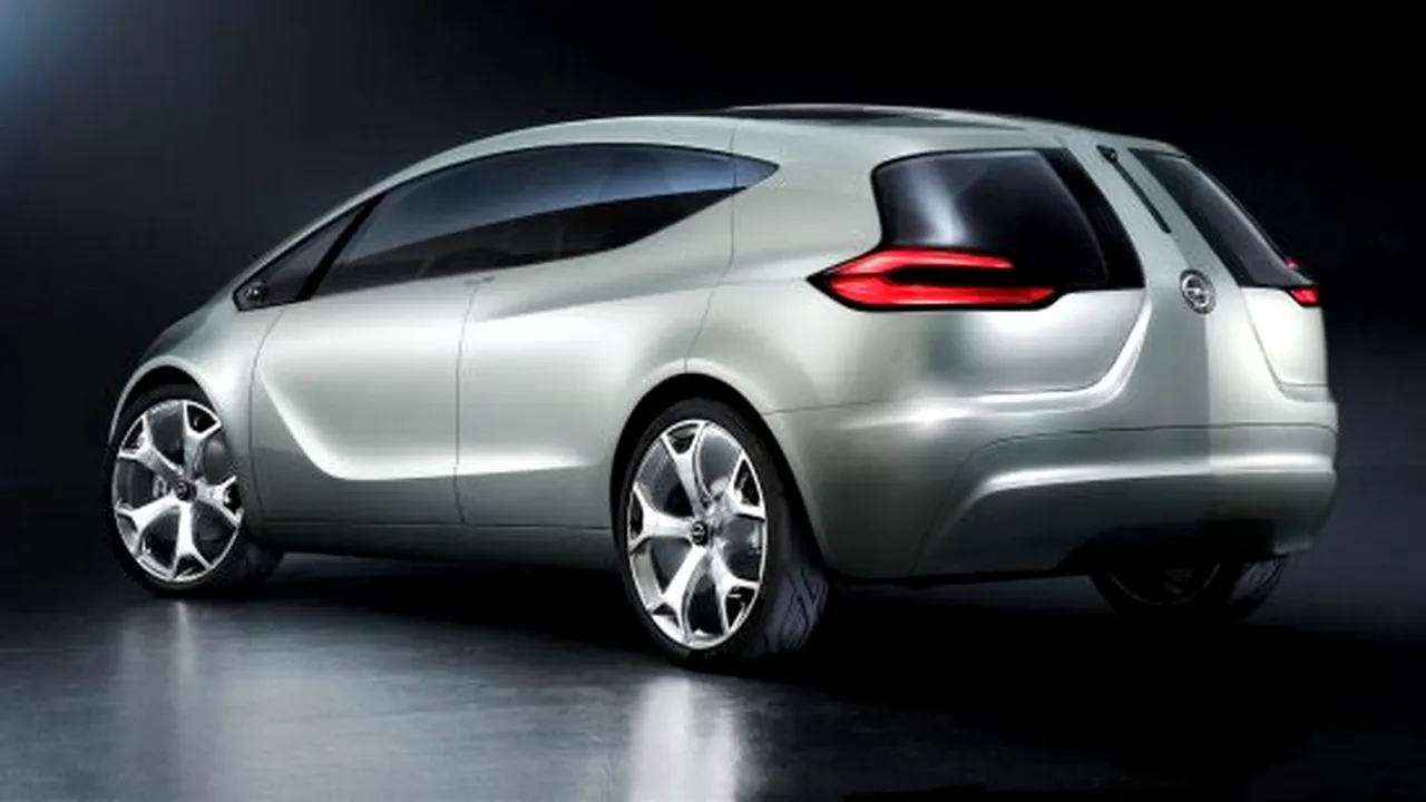 1-opel-astra-sports-tourer 