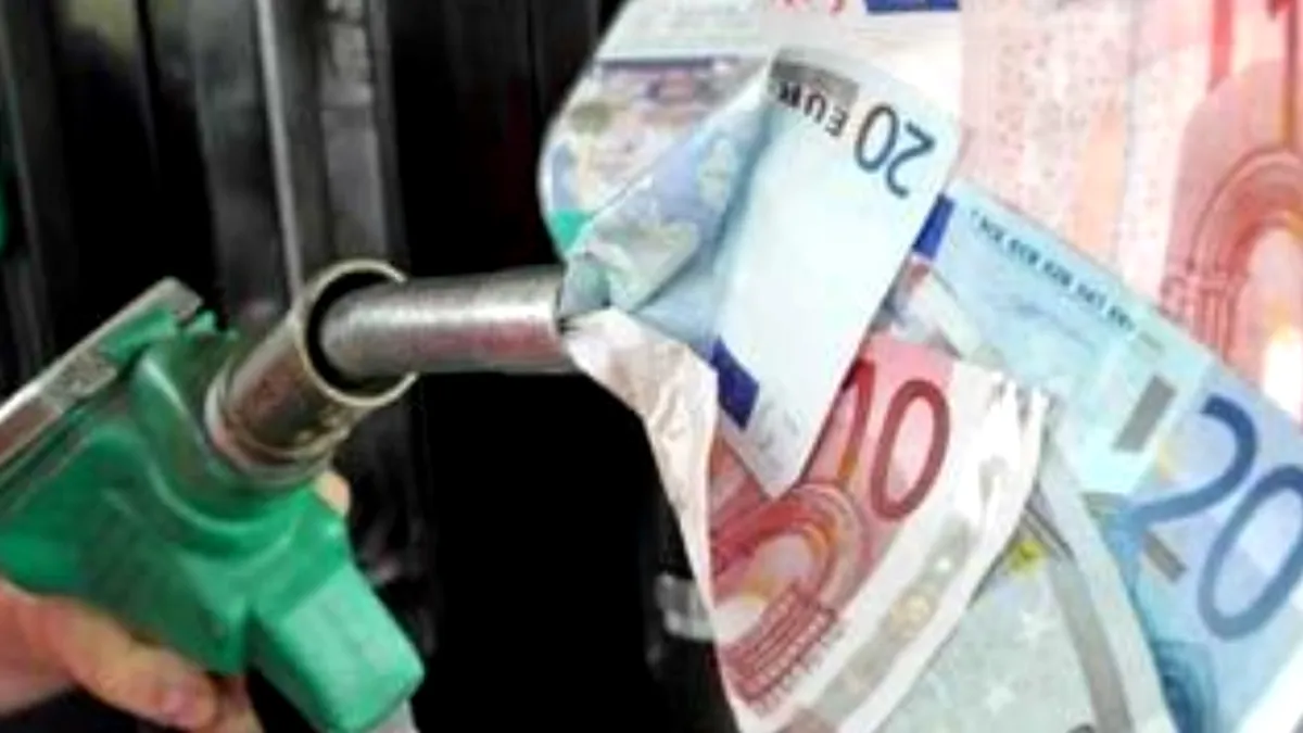 Analiză: Câţi litri de benzină poate cumpăra un român cu salariul mediu - GRAFIC INTERACTIV