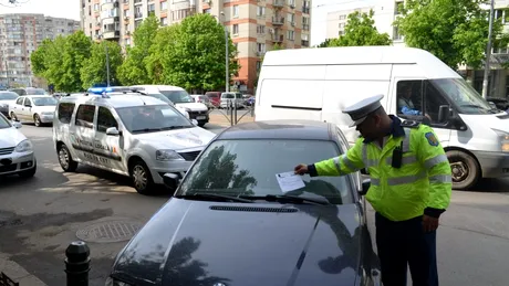 Poliţia Locală din Bucureşti a ieşit în stradă şi amendează şoferii care parchează neregulamentar