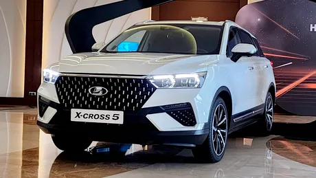 Rușii au un nou SUV: Lada X-Cross 5 debutează în Rusia și are la bază un SUV chinezesc - VIDEO