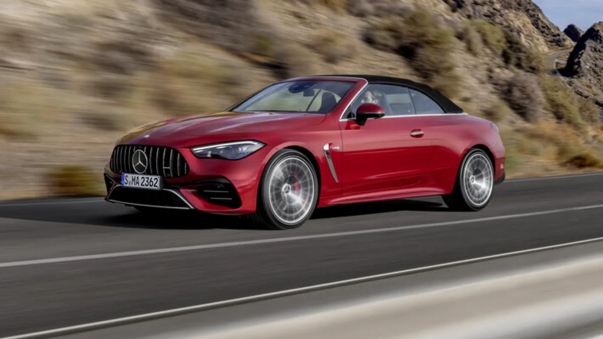 Mercedes-AMG CLE 53 Cabriolet: 449 CP acum în format open top