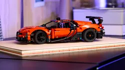 Bugatti și LEGO Group lansează două noi seturi inspirate din universul hypercarurilor