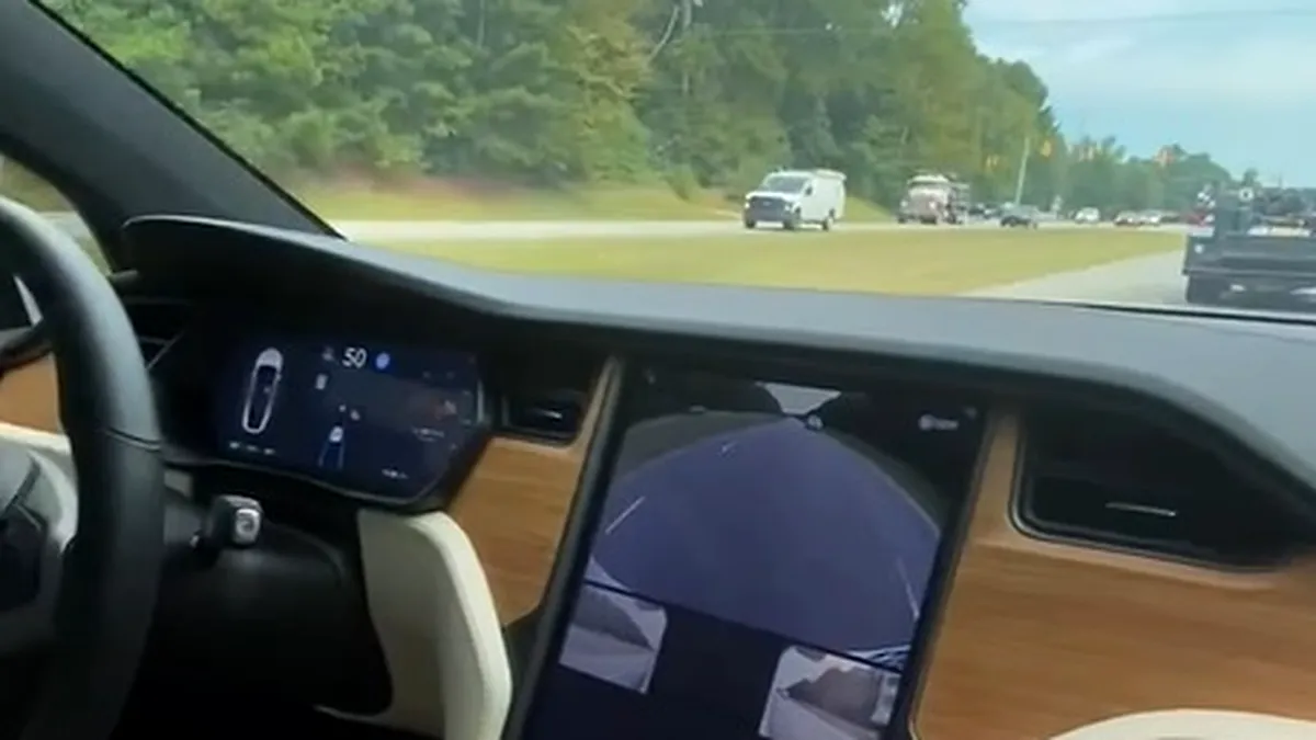 Cât de sigur este, de fapt, sistemul Tesla Autopilot