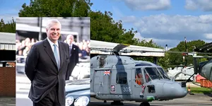 Ce elicoptere a pilotat Prințul Andrew și ce misiuni a îndeplinit