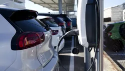 <span class='prepend'>Studiu |</span> Un sfert dintre companiile din România au început electrificarea flotelor auto. Ce le-a împiedicat să facă asta până acum 
