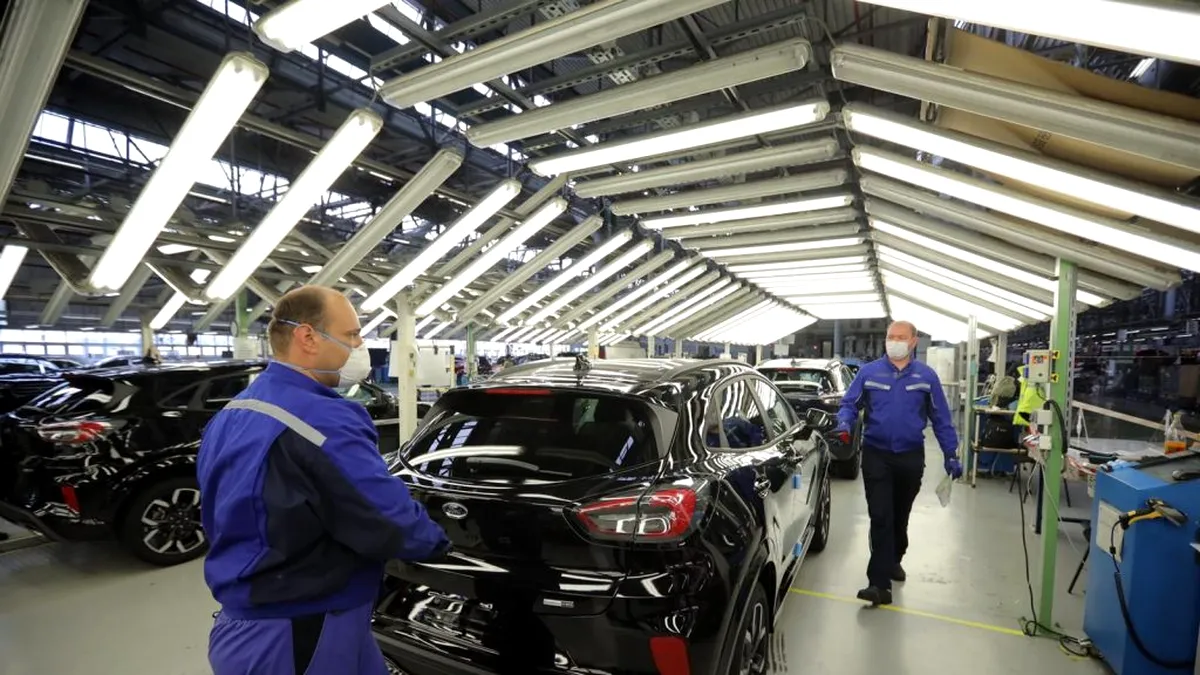 Ford Craiova oprește temporar producția de vehicule și motoare. Câte zile durează suspendarea producției?