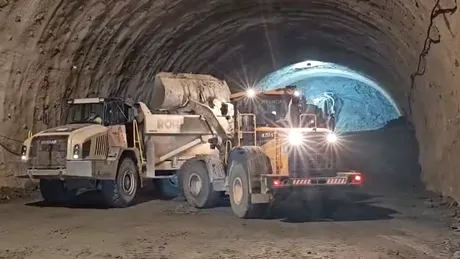 Imagini spectaculoase din interiorul celui mai lung tunel rutier din România. Șeful CNAIR: Stadiul lucrărilor a ajuns la 52%