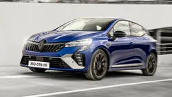 Foto spion cu noua generație Renault Clio. Va exista și o versiune pur electrică
