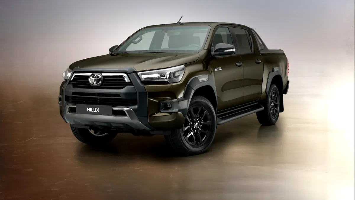 Noua Toyota Hilux Invincible ridică ștacheta în segmentul pick-up-urilor de lifestyle