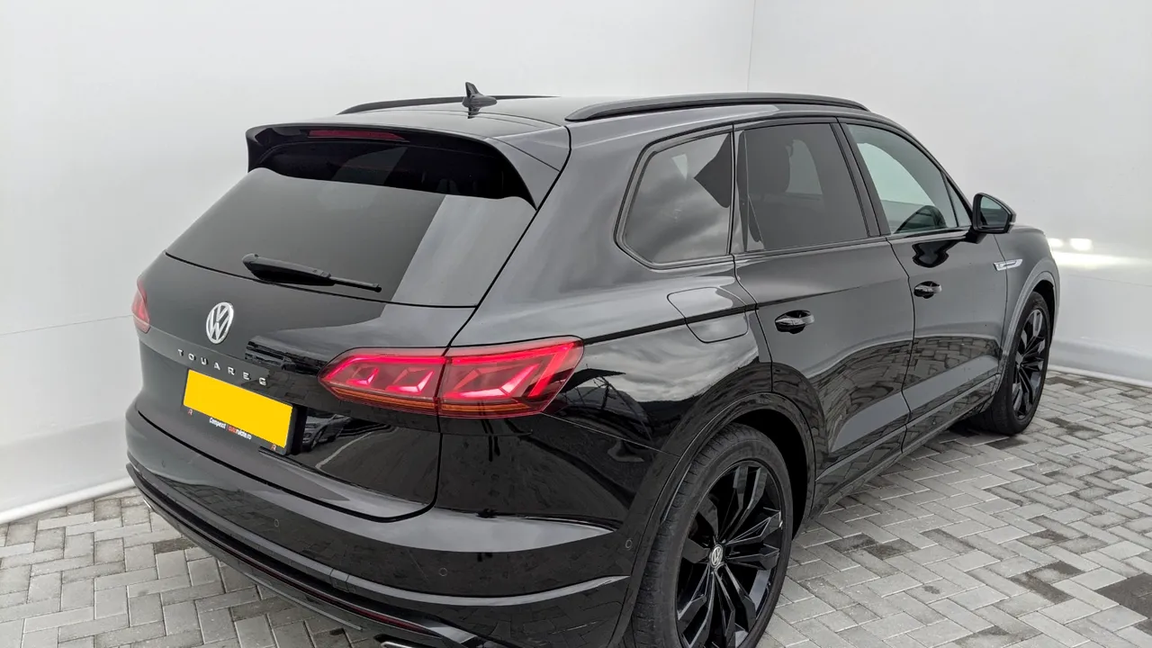 supremul-suv-volkswagen-touareg-din-2019-cu-137-000-km-pus-la-vanzare-pentru-51-000-de-euro-galerie-foto 21 