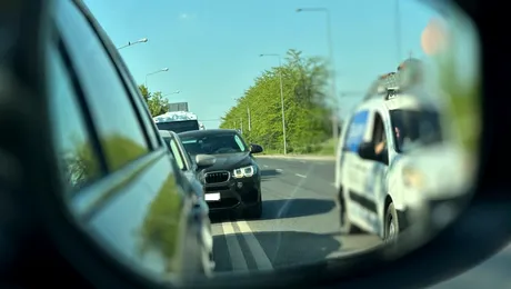 2025: Ce riști dacă treci peste linia dublă continuă? Contează că nu ai deranjat pe nimeni sau nu ai făcut accident?
