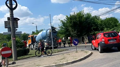Biciclist omorât de o betonieră care a trecut peste el - VIDEO