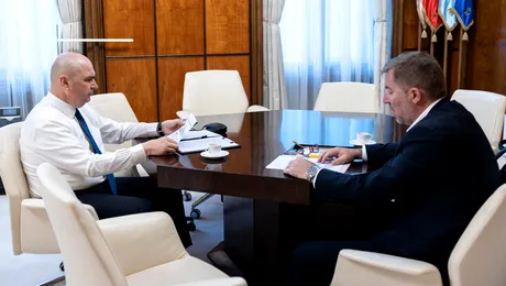 Ilie Bolojan s-a întâlnit cu directorul Dacia. Ce a discutat prim-ministrul interimar cu Mihai Bordeanu?