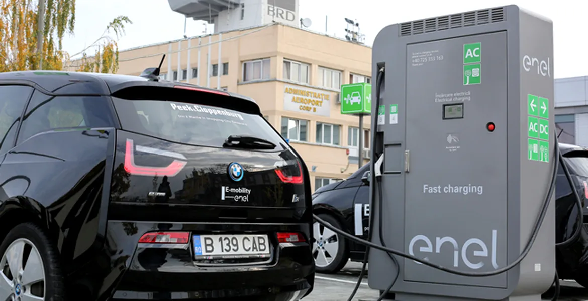 A fost inaugurată prima staţie de încărcare pentru vehicule electrice dintr-un aeroport din România