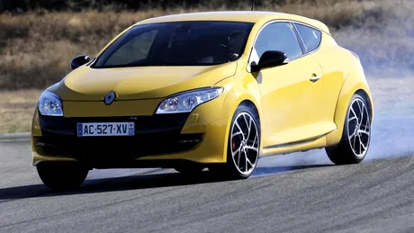 Renault Megane RS se impune în faţa concurenţilor