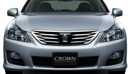 Toyota Crown Hybrid Concept