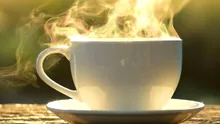 De ce nu este bine să bei cafea sau ceai fierbinte?