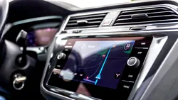 Cum contribuie inteligența artificială la creșterea prețurilor automobilelor. Pe segmentul EV problema e și mai mare