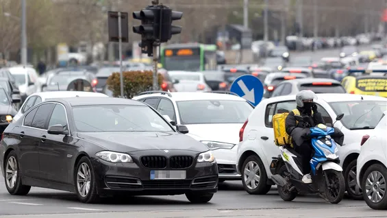 RAR: 38.5% dintre mașinile verificate în trafic în 2025 aveau deficiențe tehnice majore