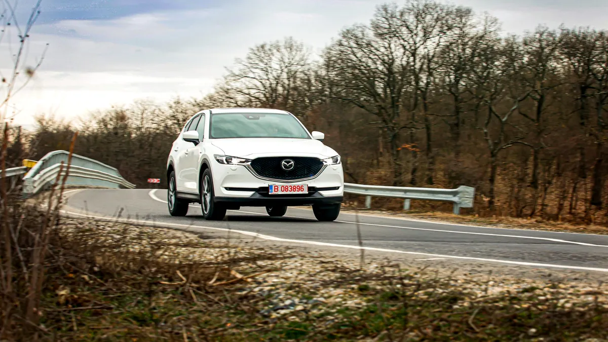 Test drive Mazda CX-5 100th Anniversary Edition – Ținuta de gală