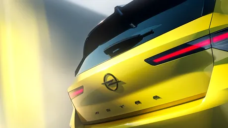 Opel publică imagini teaser cu facelift-ul pentru Astra