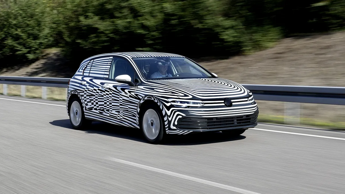 Imagini şi detalii despre noul Volkswagen Golf 8