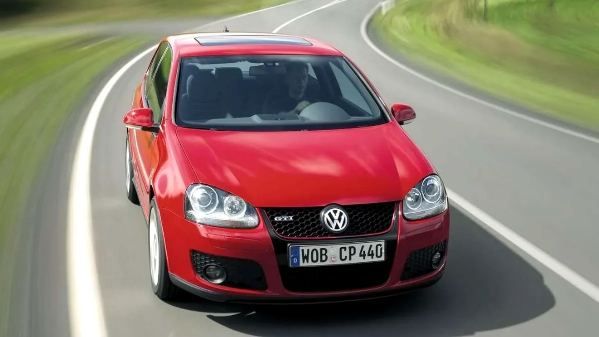 Ai voie să circuli pe prima bandă cu 130 km/h? Ce spune Codul Rutier 2025 despre limitele de viteză