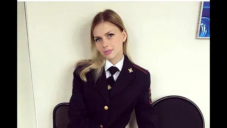 Rusoaice în uniformă pozate în pauza de masă - GALERIE FOTO
