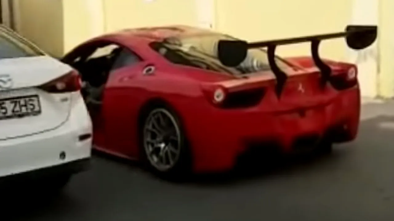 1-ferrari-lasat-fara-usa-in-bucuresti 