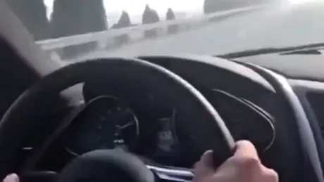 Accident filmat la 320 km/h. Ce s-a ales din bolidul de lux [VIDEO]