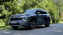 Noul Mitsubishi Outlander – SUV-ul hibrid a revenit în România cu noi dotări și eficiență sporită