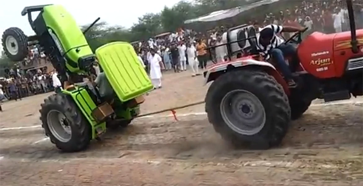 VIDEO: Tractor-pulling în stil indian
