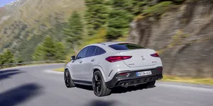 TOP 10 Cele mai bune mașini pe care le poți cumpăra astăzi. Dacia Duster, alături de Mercedes GLE și BMW Seria 4