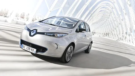 Renault visează frumos: cum va fi să mergem cu maşinile autonome. VIDEO