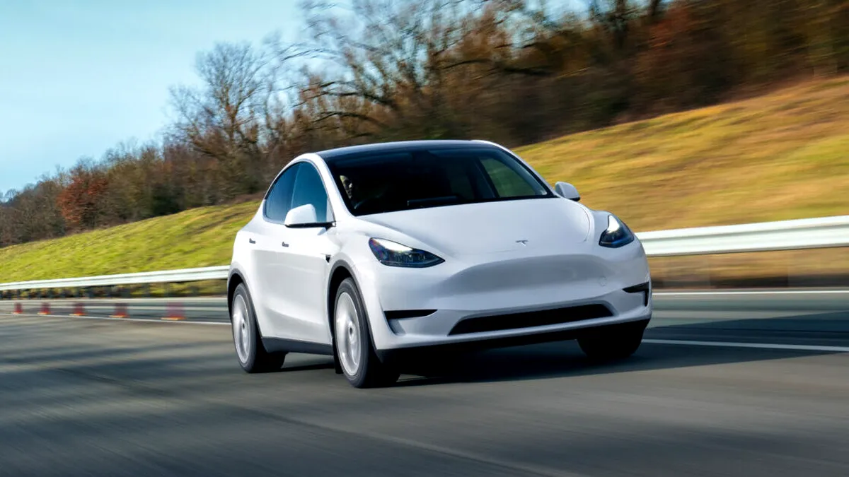 Elon Musk a confirmat că Tesla Model Y facelift nu va fi lansat în 2024