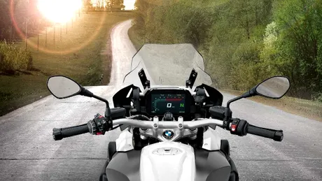 BMW Motorrad România dă startul programului de test ride pentru clienţi. Flota de test disponibilă este impresionantă