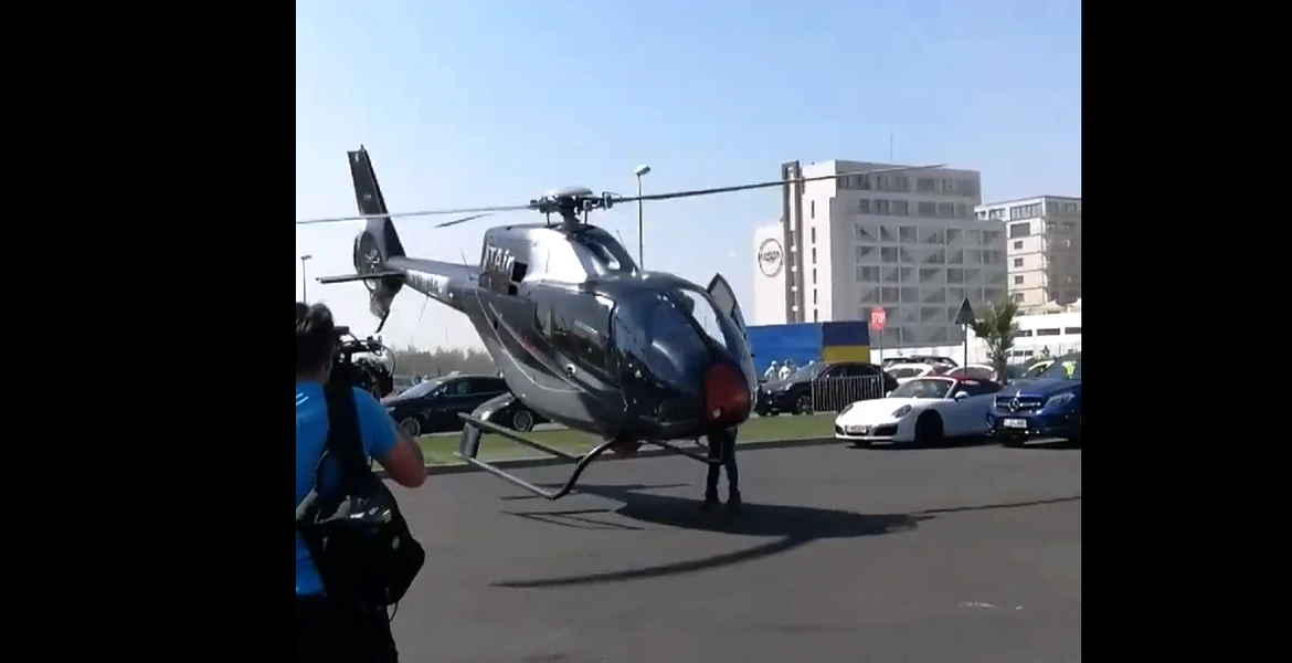 Elicopterul care a aterizat la clubul de fiţe din Mamaia a luat-o razna după contactul cu solul