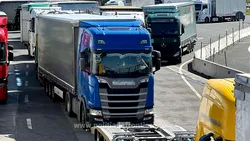 Camioanele de peste 7,5 tone vor circula după un program special în Ungaria. Restricțiile au fost modificate din cauza caniculei