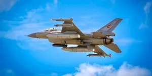 <span class='prepend'>BREAKING |</span> O dronă a fost doborâtă în spațiul aerian românesc. Un pilot de F-16 a doborât-o după ce italienii nu au reușit să o distrugă
